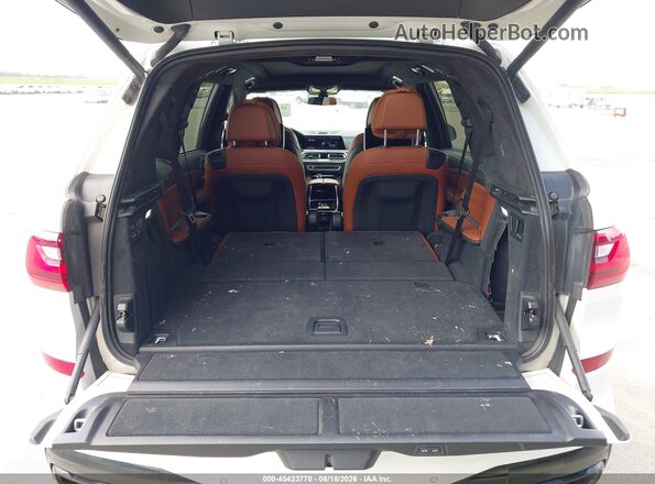 5UXCX6C02L9C38182 2020 BMW X7 White 