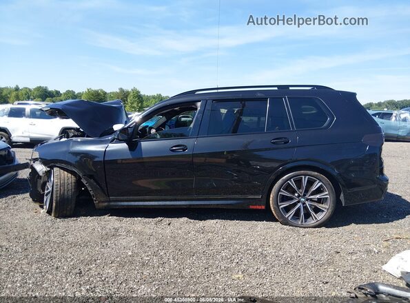 5UXCX6C08LLE35991 2020 BMW X7 Black 360 interior view