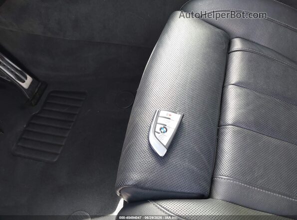 5UXCY4C07L9B65800 2020 BMW X6 Синий Вид панели приборов