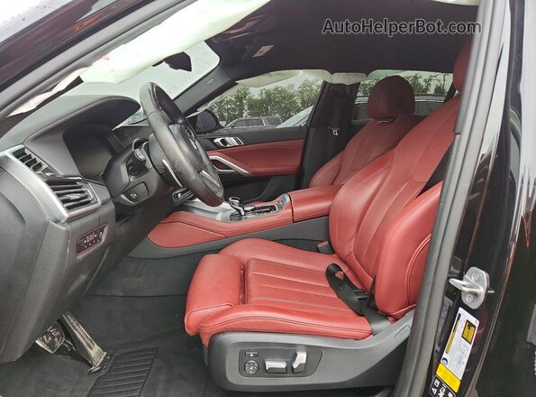 5UXCY6C01N9K85524 2022 BMW X6 Черный Вид салона спереди