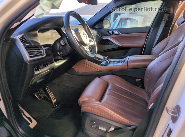 5UXCY6C04L9C97246 2020 BMW X6 White Widok wnętrza z przodu
