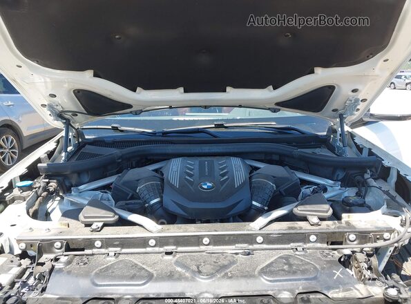 5UXCY8C02M9D74144 2021 BMW X6 White უკანა ხედი