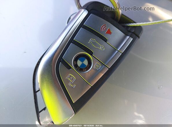 5UXCY8C02M9D74144 2021 BMW X6 White წინა პანელის ხედი