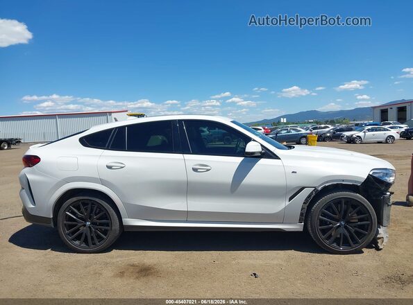 5UXCY8C02M9D74144 2021 BMW X6 White უკანა სალონის ხედი