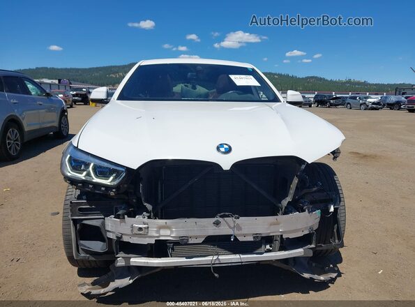 5UXCY8C02M9D74144 2021 BMW X6 White ხელსაწყოთა პანელის ხედი