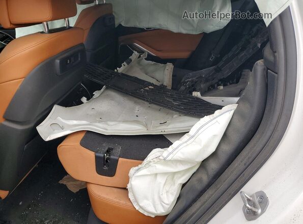 5UXCY8C02M9H68663 2021 BMW X6 Белый Вид задней части салона