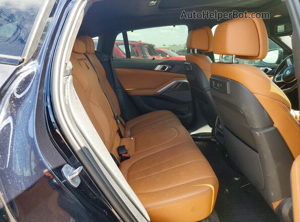 5UXCY8C02N9M16259 2022 BMW X6 Black Вид задньої частини салону