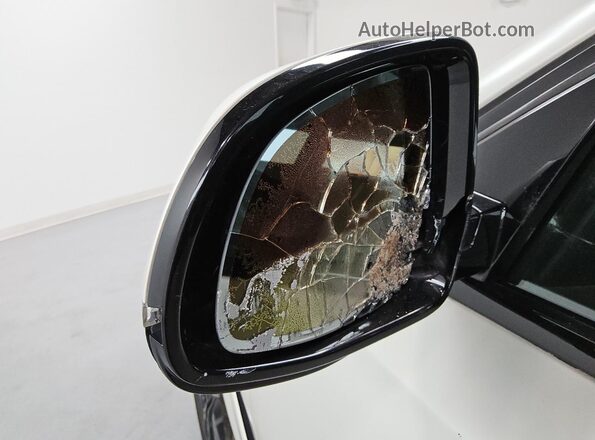 5UXCY8C04M9E21187 2021 BMW X6 White 