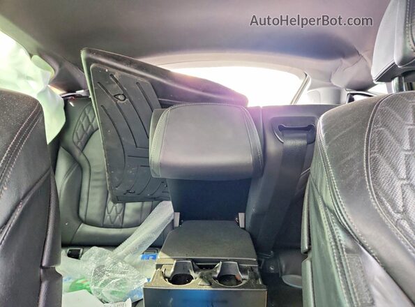5UXCY8C07M9D95829 2021 BMW X6 White Вид задніх сидінь