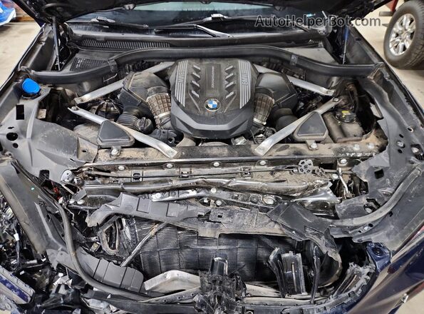 5UXJU4C01LLE45881 2020 BMW X5 Blue Vista del compartimento del motor