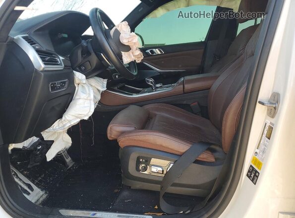5UXJU4C02L9C19829 2020 BMW X5 White წინა სალონის ხედი