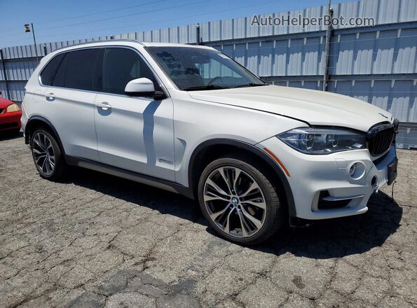 5UXKR0C36H0X81590 2017 BMW X5 White Front right