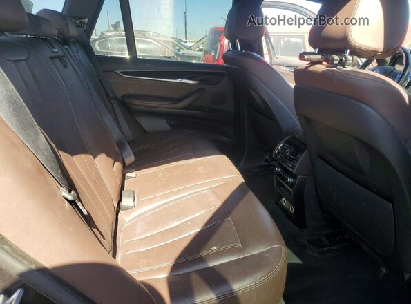 5UXKR0C38H0V72075 2017 BMW X5 Black Rear seats view