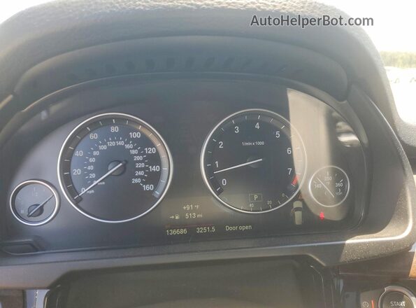5UXKR0C50J0Y04580 2018 BMW X5 White Սարքավորումների վահանակի տեսք