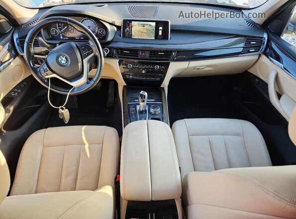 5UXKR0C52G0P31477 2016 BMW X5 White Dashboard view