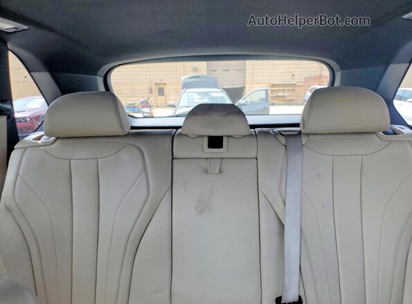 5UXKR0C55G0P19923 2016 BMW X5 Blue Vista de los asientos traseros