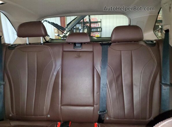 5UXKR0C55G0P19940 2016 BMW X5 Brown Rear seats view