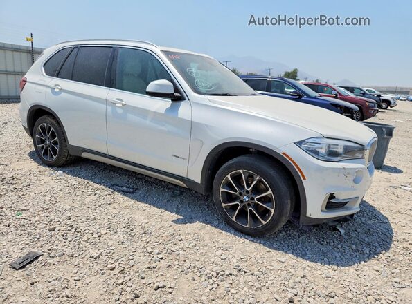 5UXKR0C55H0V65067 2017 BMW X5 White Przód prawy