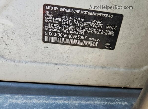 5UXKR0C55H0V65067 2017 BMW X5 White Widok komory silnika