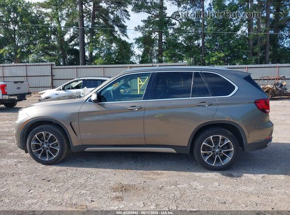 5UXKR0C55J0X88604 2018 BMW X5 Black Սալոնի 360 աստիճան տեսք