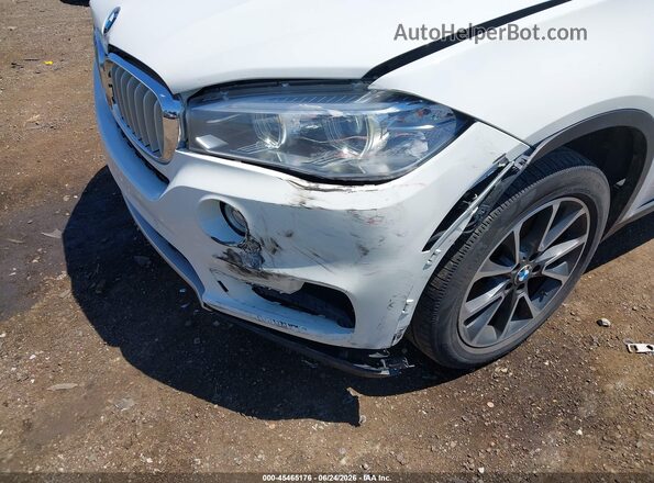 5UXKR0C55J0Y02730 2018 BMW X5 White Widok z przodu