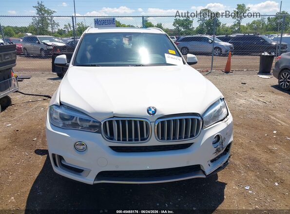5UXKR0C55J0Y02730 2018 BMW X5 White Widok zestawu wskaźników