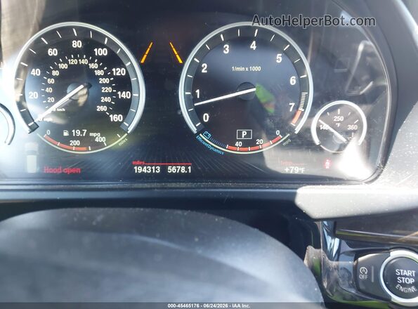 5UXKR0C55J0Y02730 2018 BMW X5 White Widok tylnych siedzeń