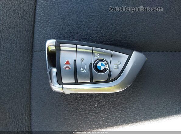5UXKR0C55J0Y02730 2018 BMW X5 White Widok z tyłu