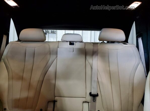 5UXKR0C55JL077399 2018 BMW X5 Black Vista de los asientos traseros