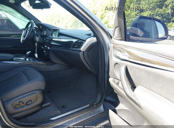 5UXKR0C56JL072437 2018 BMW X5 Black წინა სალონის ხედი