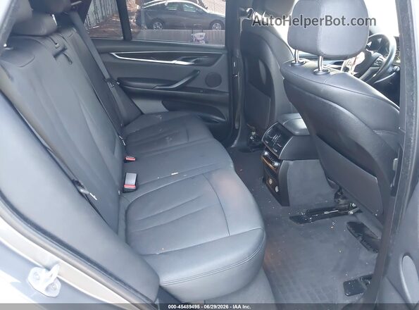 5UXKR0C58J0Y01765 2018 BMW X5 Gray VIN sticker view