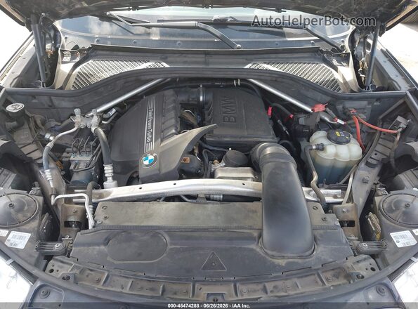 5UXKR2C32H0X05537 2017 BMW X5 Синий Вид сзади