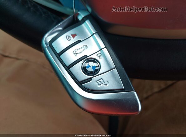 5UXKR2C32H0X05537 2017 BMW X5 Синий Вид панели приборов