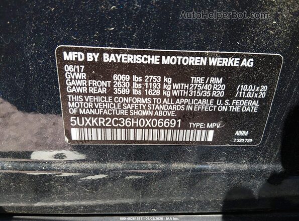 5UXKR2C36H0X06691 2017 BMW X5 Blue Engine compartment view