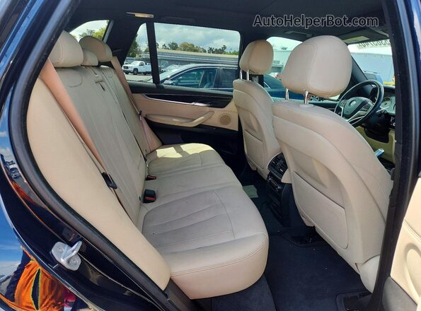 5UXKR2C39H0X05678 2017 BMW X5 Синий Вид задней части салона