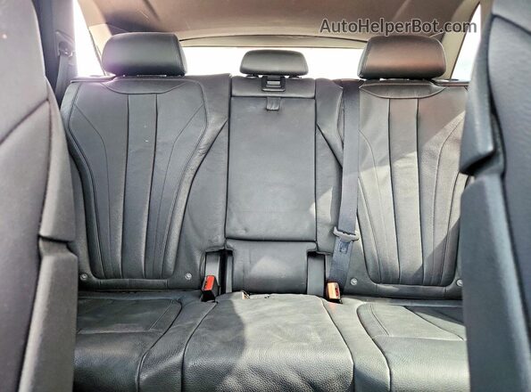 5UXKR2C50H0U19722 2017 BMW X5 White უკანა სავარძლების ხედი
