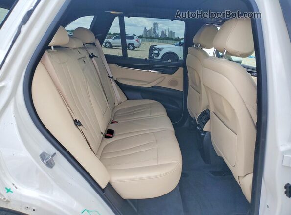5UXKR2C50J0Z17747 2018 BMW X5 White Вид задніх сидінь