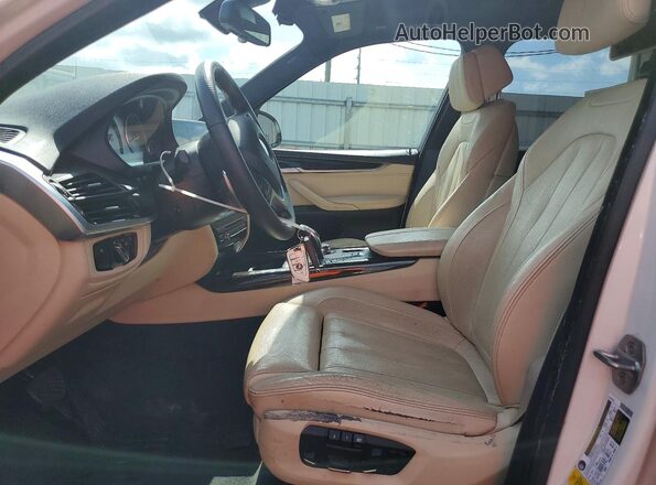 5UXKR2C52J0Z16129 2018 BMW X5 White Widok wnętrza z przodu