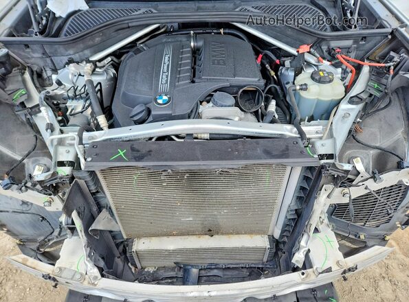 5UXKR2C59G0R73551 2016 BMW X5 Silver ძრავის განყოფილების ხედი