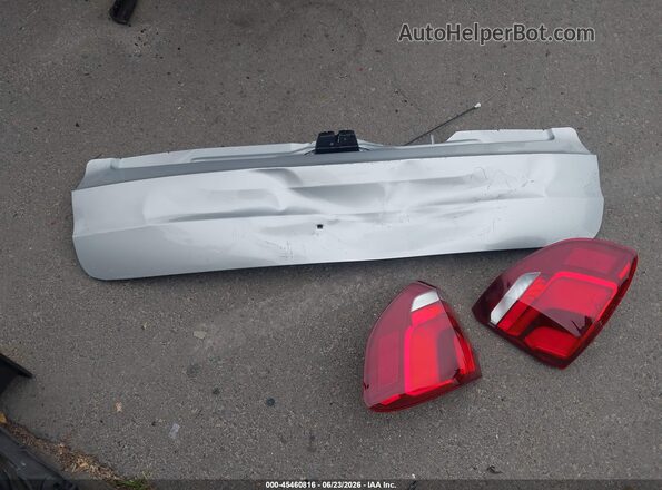 5UXKR2C5XH0U19856 2017 BMW X5 White Instrument cluster view