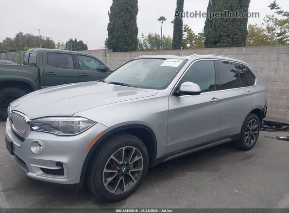 5UXKR2C5XH0U19856 2017 BMW X5 White 
