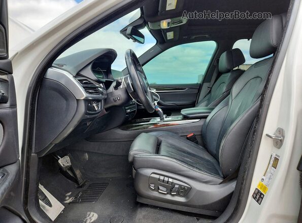 5UXKR6C53JL080269 2018 BMW X5 White 