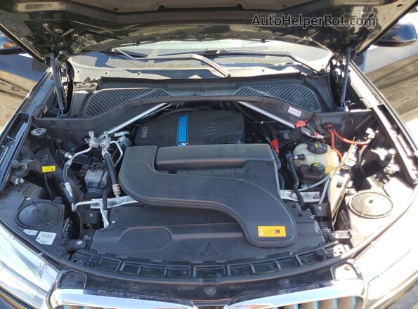 5UXKT0C30H0S81264 2017 BMW X5 Black Widok komory silnika