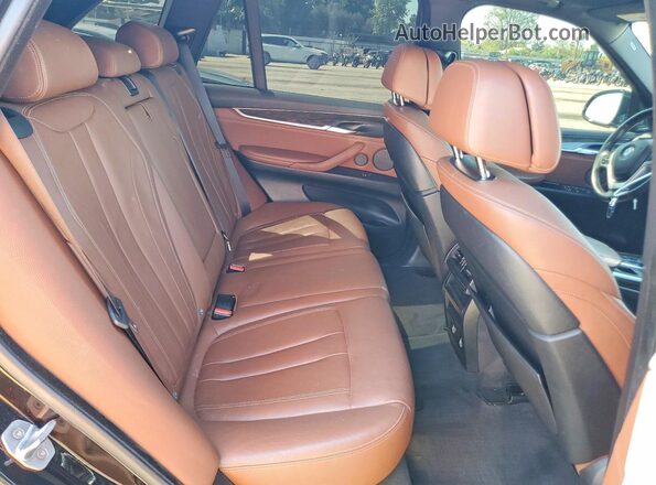 5UXKT0C30H0S81264 2017 BMW X5 Black Widok wnętrza z tyłu
