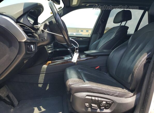 5UXKT0C33H0V97774 2017 BMW X5 Белый Вид салона спереди