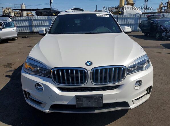 5UXKT0C35H0V96965 2017 BMW X5 White Widok z przodu