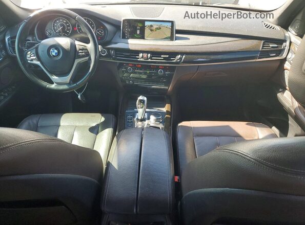 5UXKT0C35H0V96965 2017 BMW X5 White Widok deski rozdzielczej