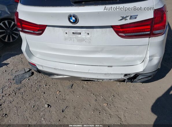 5UXKT0C50J0W01898 2018 BMW X5 White Вид спереду