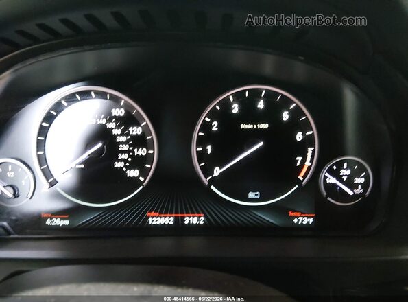 5UXKT0C59H0S80549 2017 BMW X5 White Vista de los asientos traseros