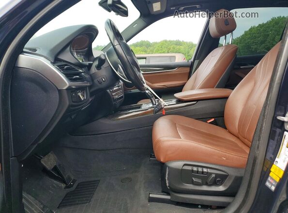 5UXKT0C5XJ0W02122 2018 BMW X5 Blue Вид салону спереду